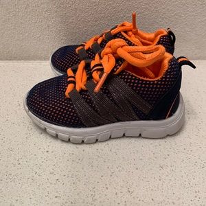 🌺 Baby Boy Sneakers Navy Blue and Orange.